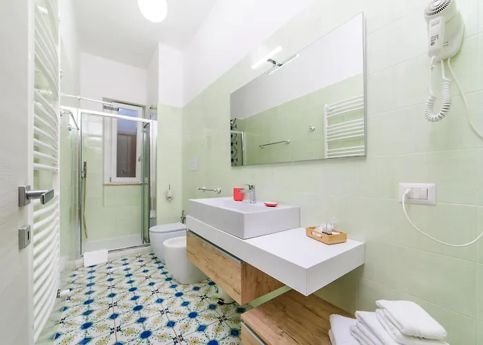 Gli Archi Dei Diavoli Bed and Breakfast Σαλέρνο